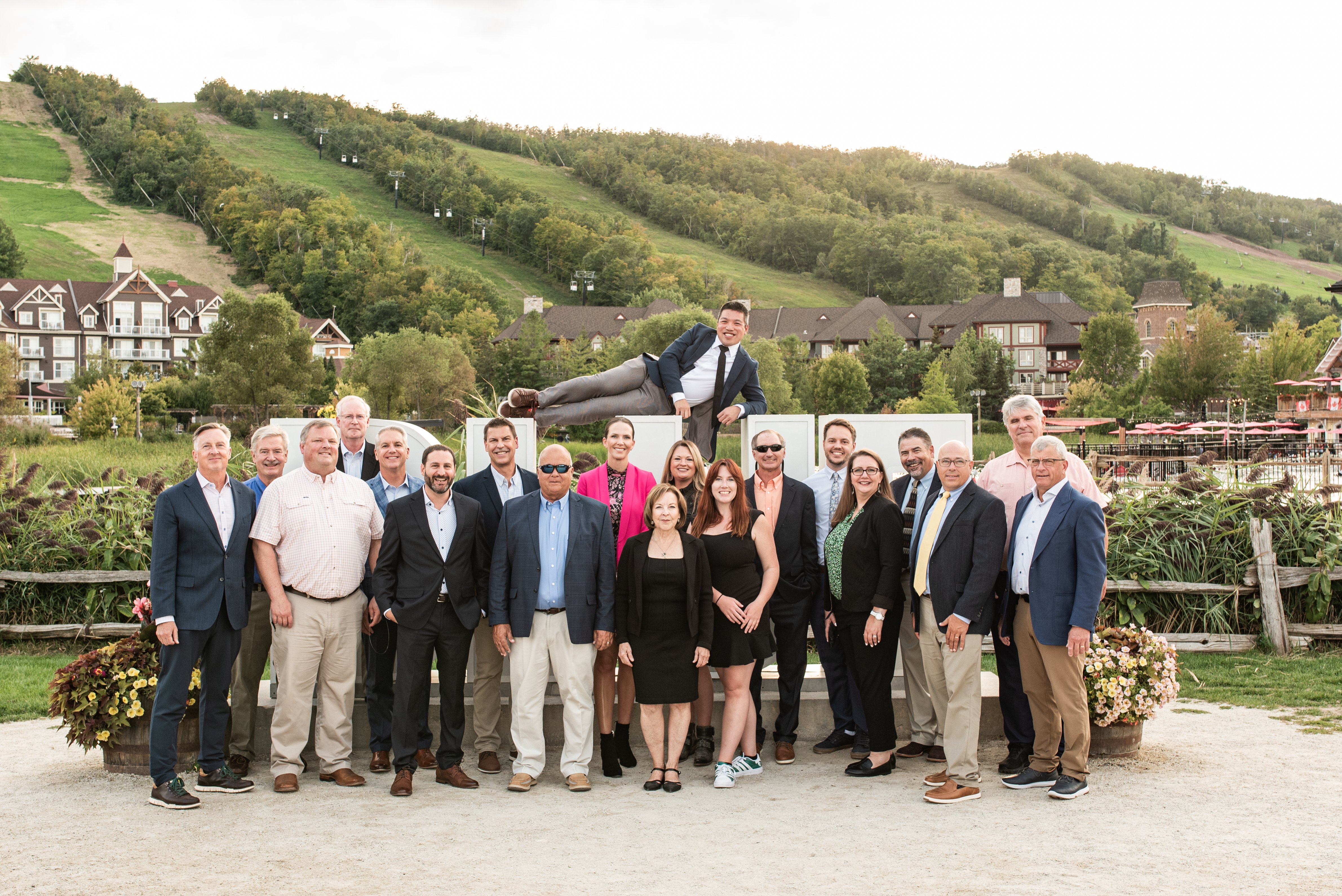 Vive Strengthens Commercial Sales Team